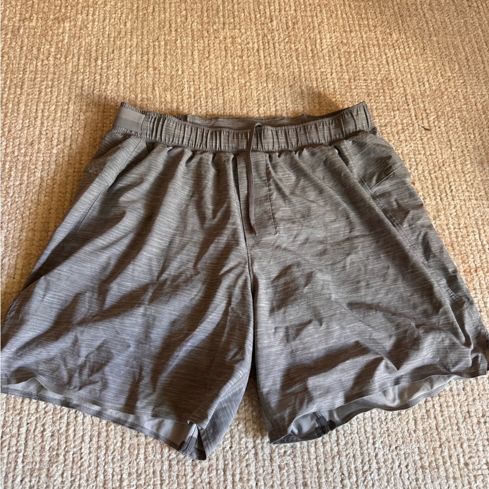 Mens 5” Lululemon running shorts